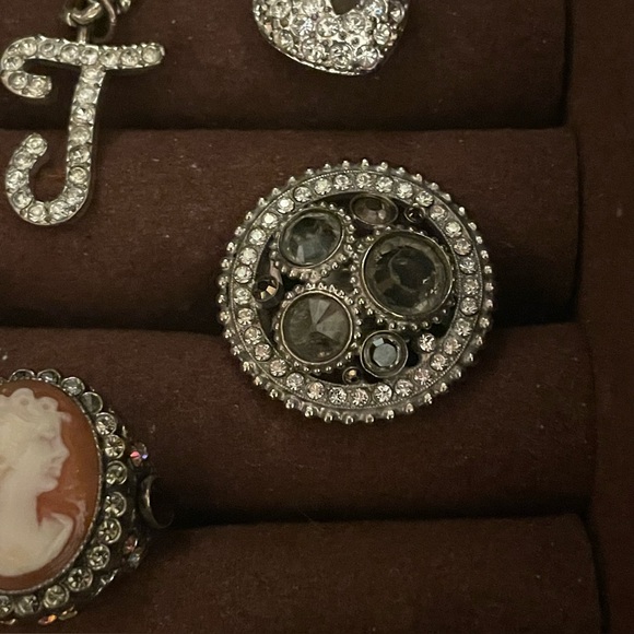 SORRELLI Stunning Silver Light Grey Clear Crystals Swirl Adjustable Ring - Picture 6 of 6